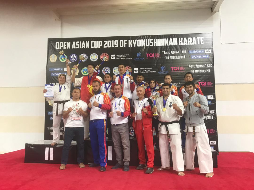 Азия Кубогунда каратэ боюнча кыргыз спортчулары 7 медаль тагынышты
