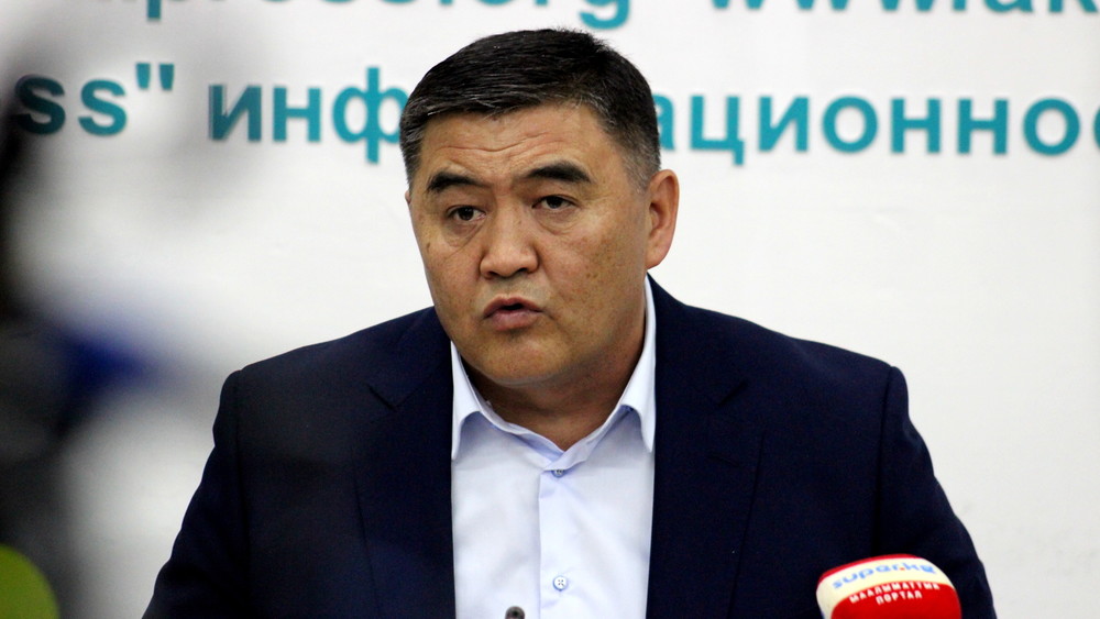 Ташиев Кыргызстандын Орусиядагы элчисине: Малаховко жооп кайтарыңыз, же сизди бийлик тыйдыбы?