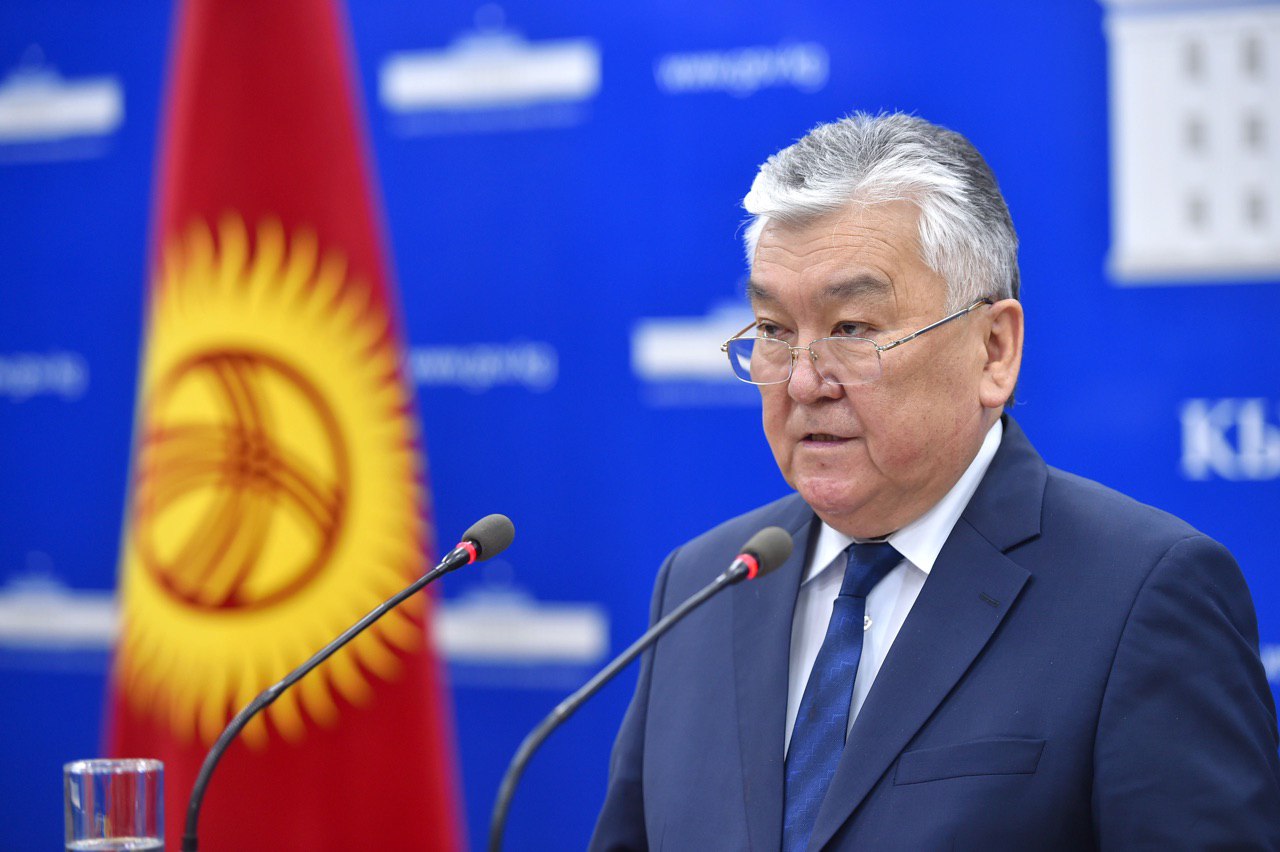 Министр: Новосибирсктен учуп келген 177 жарандын, бирөөсүндө коронавирус тастыкталды
