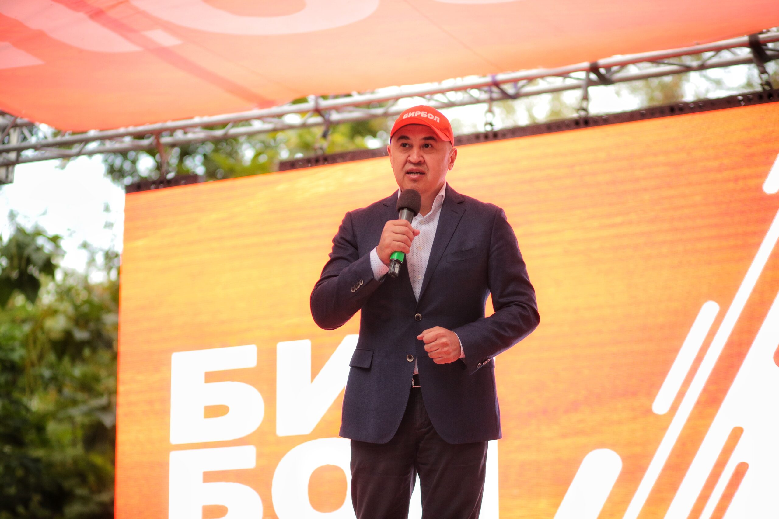 Алтынбек Сулайманов: “Акыл жана билим революциясына чакырам”