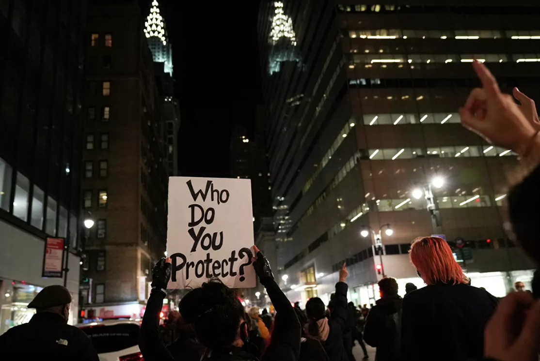 АКШдагы президенттик шайлоо: Полиция митингге чыккан Манхэттендеги 60ка жакын демонстрантты кармады