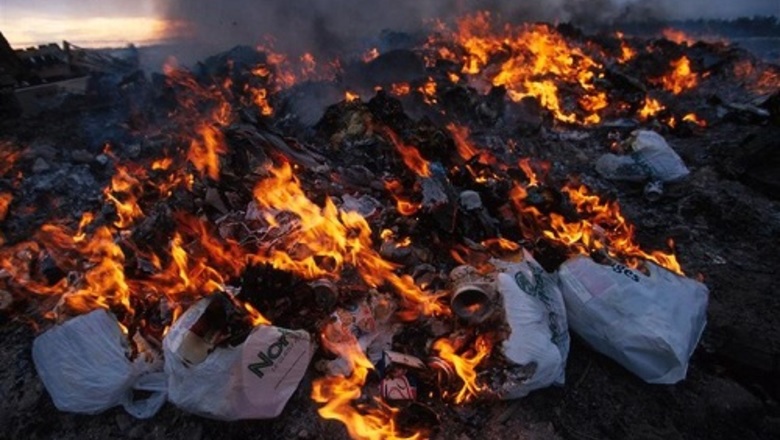Мэрия Бишкека будет штрафовать горожан, которые сжигают мусор