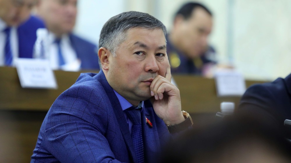 Канат Исаев и Айнуру Алтыбаева отказались от участия в выборах