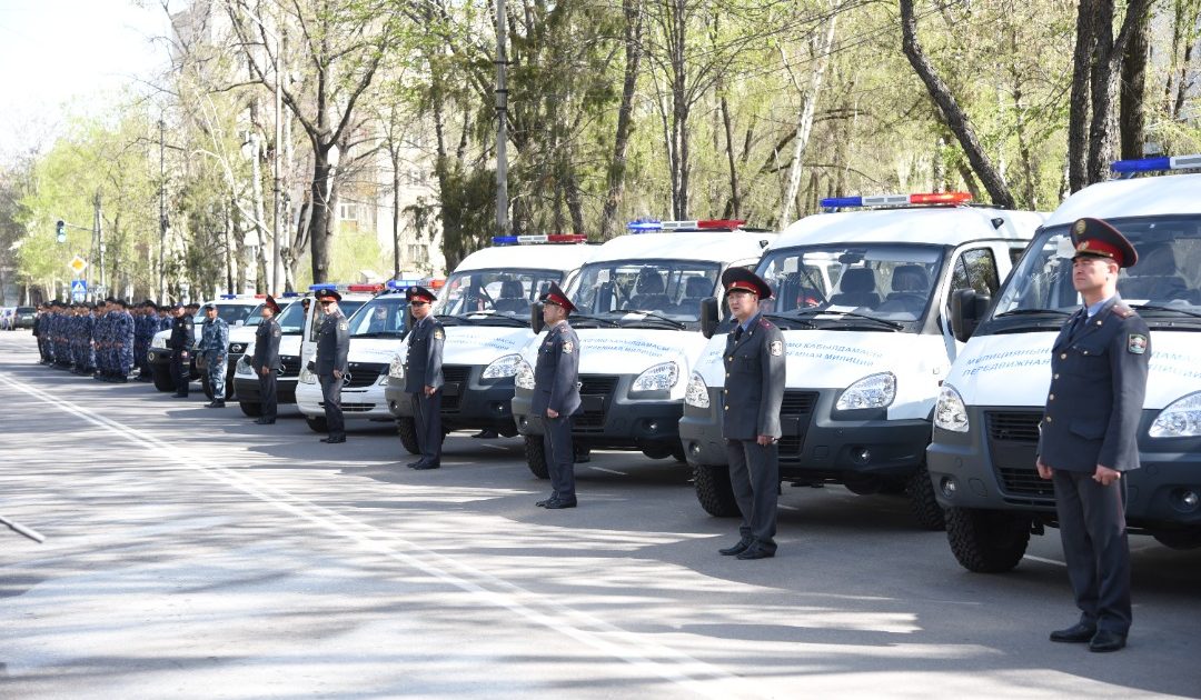 ЕККУ кыргыз милициясына 9 унаа берди