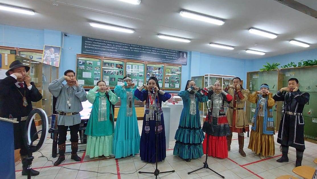 Эл аралык ооз комуз сынагына кыргызстандык жигит дагы катышат