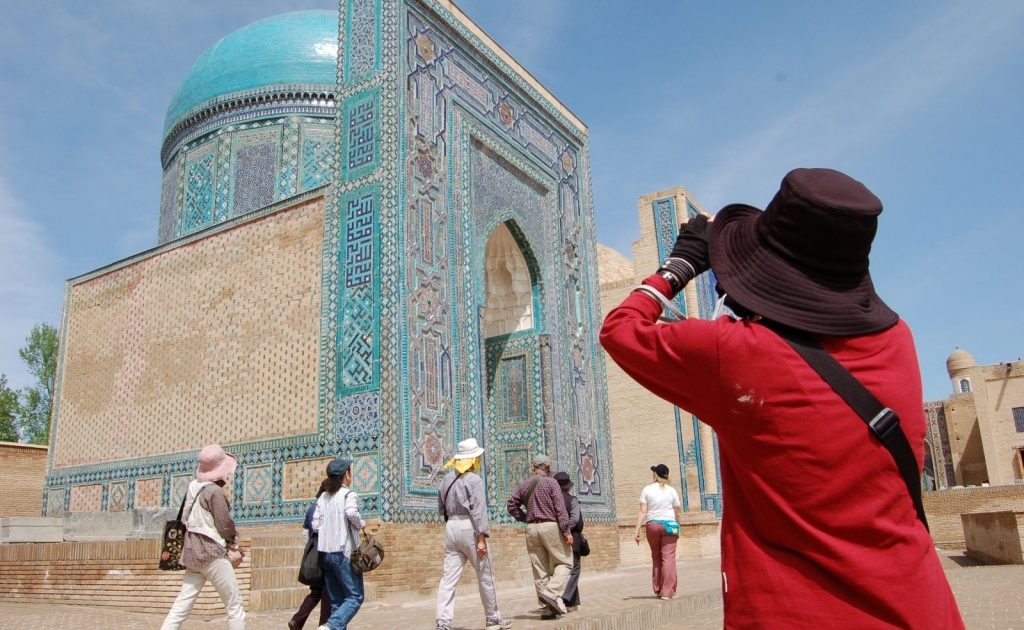 Өткөн айда 126 миң кыргызстандык Өзбекстанга эс алууга барган