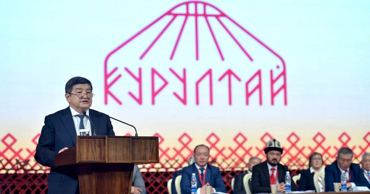 Акылбек Жапаров Кыргызстанда “экономикалык керемет” болгонун айтты   