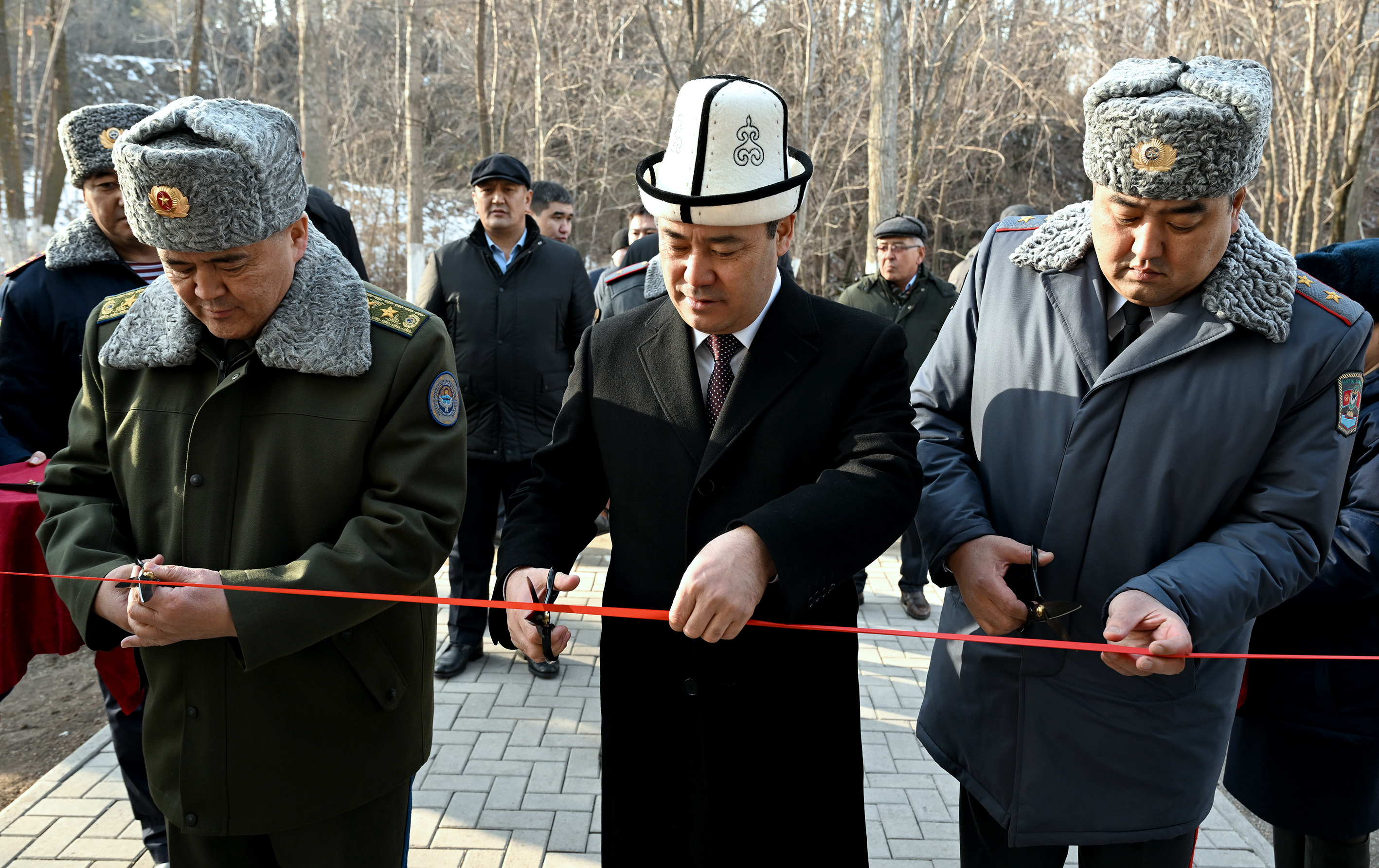 Кыргызстан открыли. Внутренние войска Киргизии. Военнослужащие и их семьи Кыргызстан.