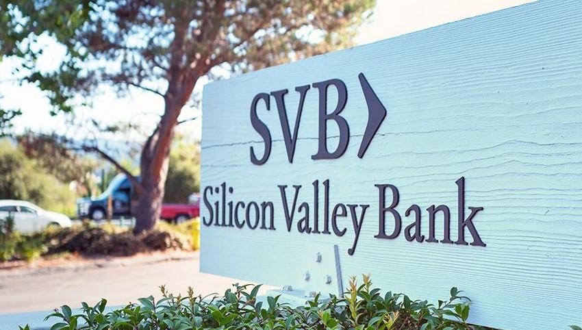 АКШдагы эң ири Silicon Valley банкы банкрот болду
