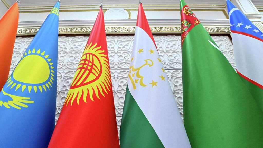 Флаги стран Центральной Азии