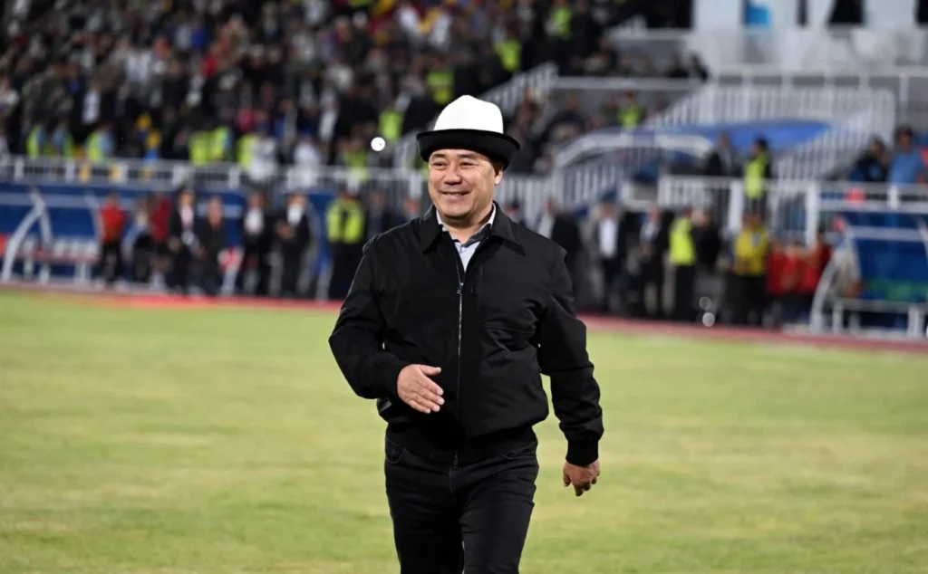 Садыр Жапаров 