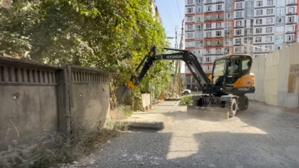 Атайын техника тосмолорду бузууда