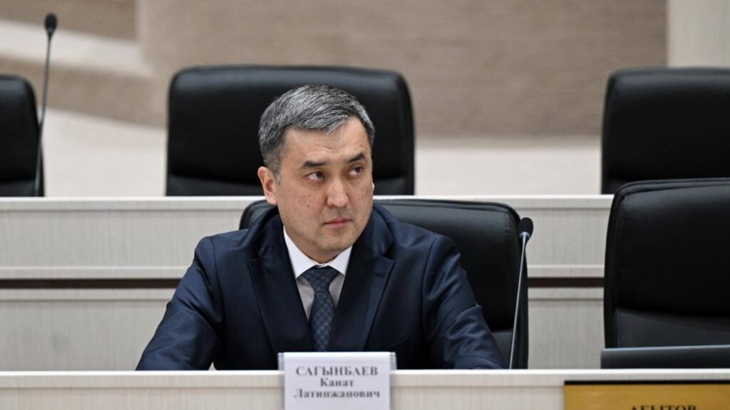 Канат Сагынбаев Жогорку Кеңештин жыйынында