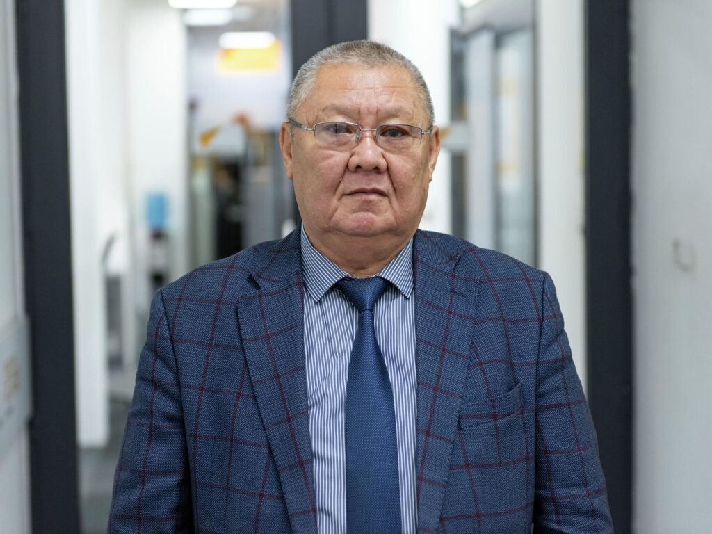 Токон Мамытов