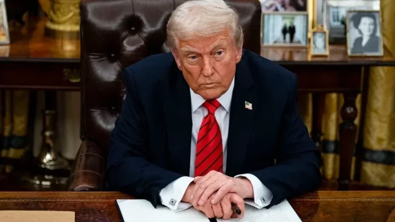 Трамп Венгрияда Путин менен жолугушаарын жарыялады