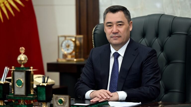 Садыр Жапаров Өзбекстанга иш сапары менен барат