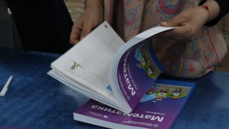 5-класстын окуучулары үчүн математика китептери басылып чыкты