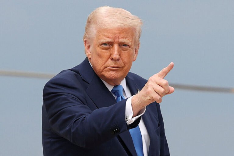 Доналд Трамп $5 млрд ордун толтуруу талабы менен сотко берген