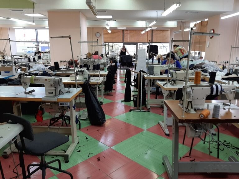 Как нелегальная миграция и отсутствие поддержки убивают швейную промышленность