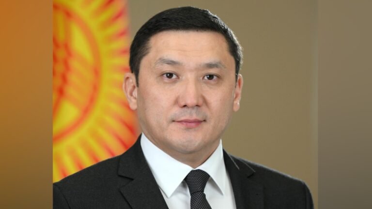 Адилет Орозбеков Коопсуздук кеңешинин катчысы болуп дайындалды