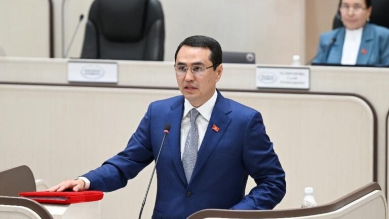 БШК Жогорку Кеңештин депутаты Эльдар Сулаймановду мандатынан ажыратты