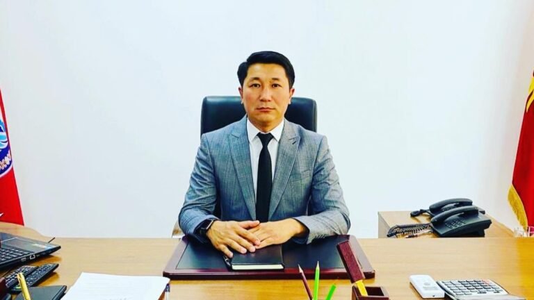 Кант шаарын беш жыл жетектеген мэр Улан Майлыбашев кызматын тапшырды