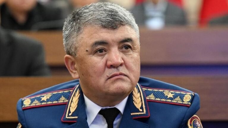 КР Өзгөчө кырдаалдар министрлигинин жетекчиси алмашып, министрлик кызматка талапкер аныкталды