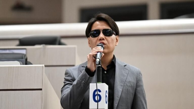 Дастан Бекешев жалпы республикалык тестти мамлекеттин эсебинен каржылоону сунуштады