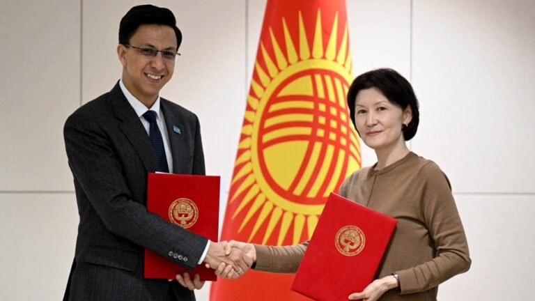 Кыргызстан менен ЮНИСЕФ өлкөдөгү балдардын укуктарын коргоо боюнча биргелешкен иш планды бекитишти