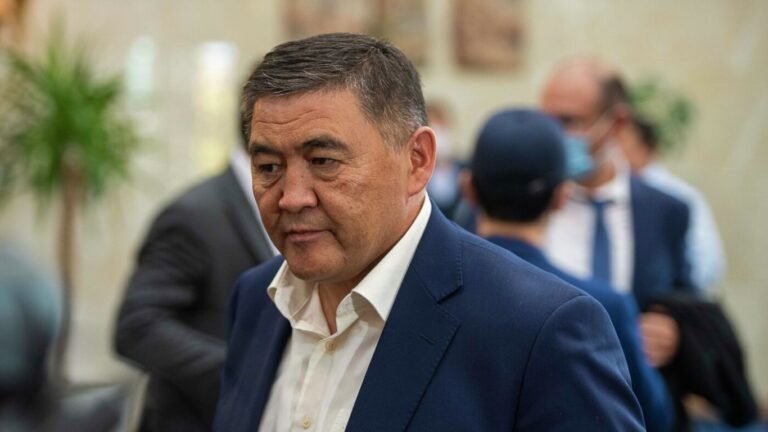 Камчыбек Ташиев ИИМде беш саат сурак берип чыкты