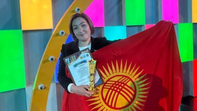 Кыргызстандык мугалим «КМШдагы мыкты педагог» сынагынын жеңүүчүсү болду