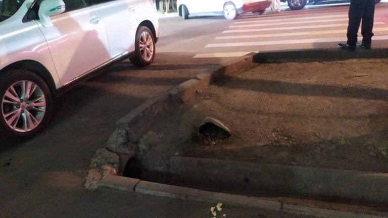 Бишкектин тургундары Скрябин көчөсүндөгү жөө өтмөктүн ыңгайсыздыгына даттанууда