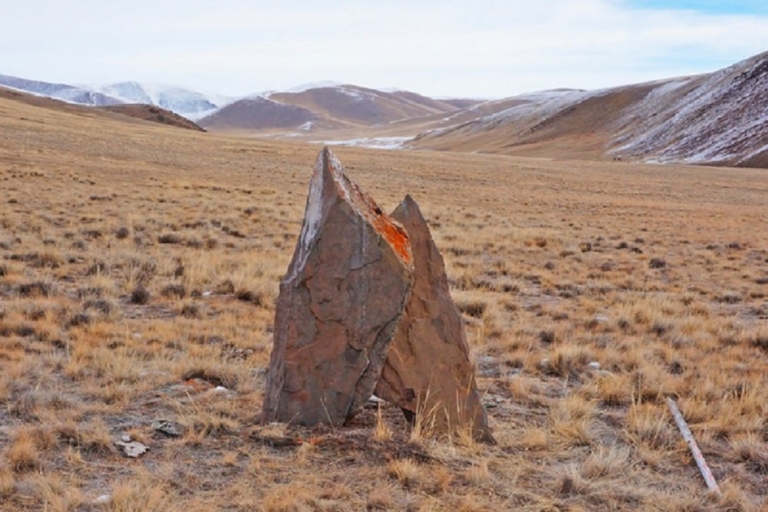 Алтай мамлекеттик университети Алтай түрктөрүнүн эрте орто кылымдагы эстеликтеринин төртүнчү каталогун чыгарды