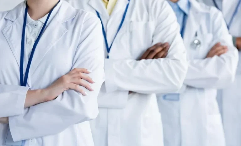 Май майрамдарында Кыргызстандын ооруканалары кандай тартипте иштейт? Саламаттык сактоо министрлиги маалымат берди