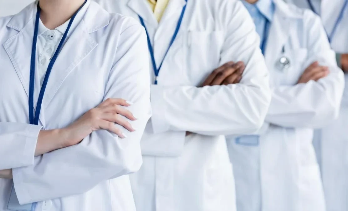 Май майрамдарында Кыргызстандын ооруканалары кандай тартипте иштейт? Саламаттык сактоо министрлиги маалымат берди