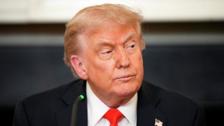 Трамп көпүрөлөрдү талкалайм деп коркутуп, Ирандан тезинен келишим түзүүнү талап кылды