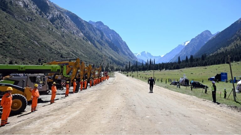 Барскоон – Бедел унаа жолун куруу боюнча мамлекеттик дирекция түзүлдү