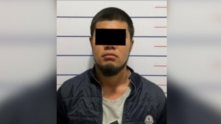 Өздөрүн УКМКнын кызматкери катары тааныштырып, алдап кетишкен. Бишкекте шектүү жаран кармалды