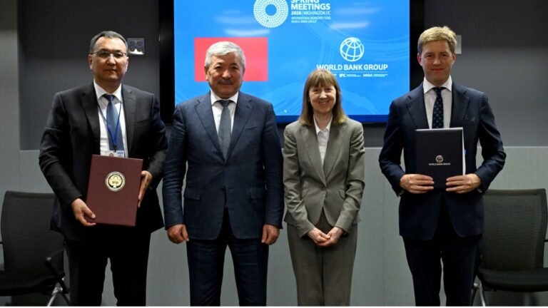 Адылбек Касымалиев Вашингтондо Дүйнөлүк банктын жетекчилери менен жолугушуп, бир катар макулдашууларга жетишти