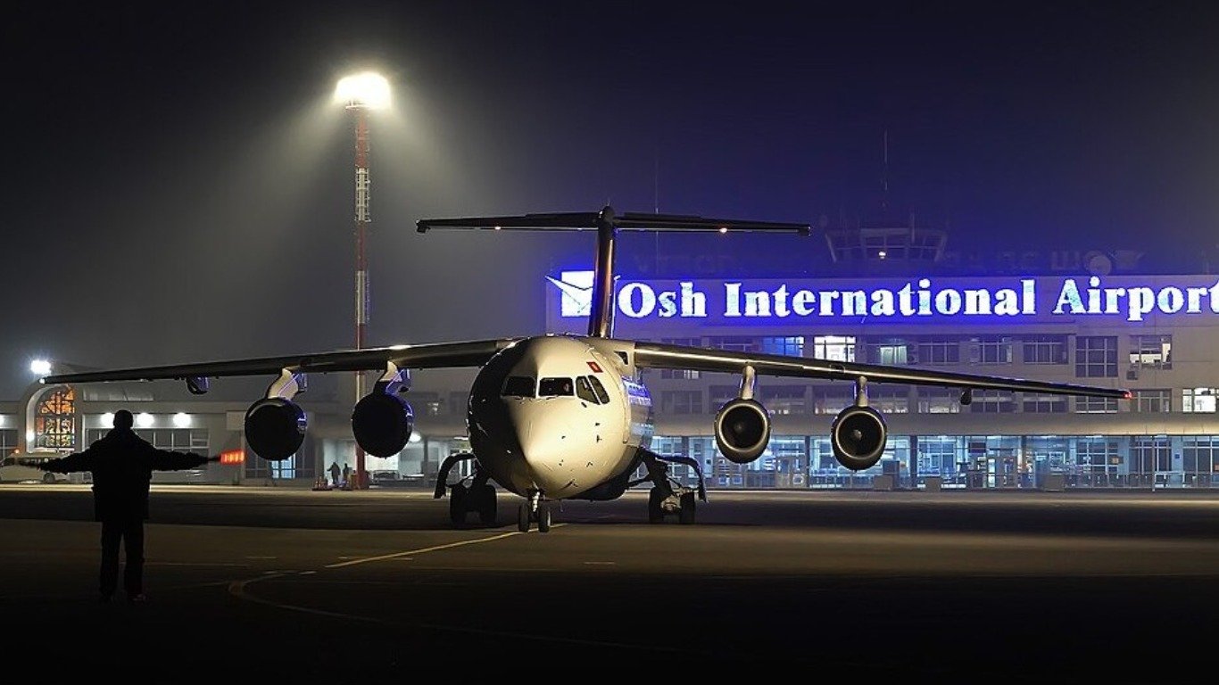 Открыт прямой авиарейс по маршруту Ош — Кашгар