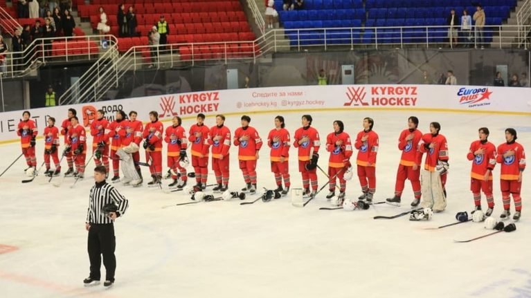Кыргызстандын хоккей боюнча өспүрүмдөр курамасы Макаону 15:0 эсебинде жеңди