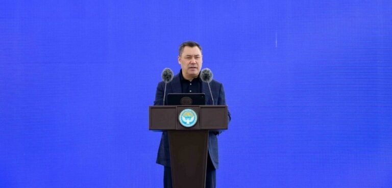 Нехватка школ на юге: президент КР рассказал, как решается проблема