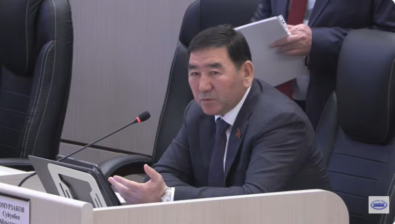 Жогорку Кеңеште күч түзүмдөрүнүн ардагерлеринин пенсиясын жогорулатуу маселеси көтөрүлдү