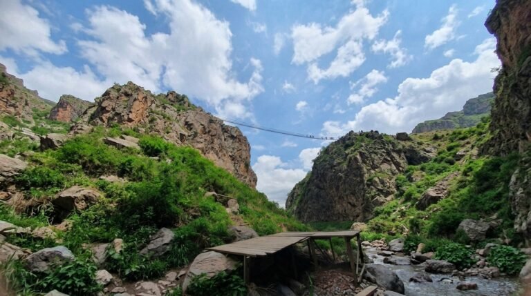 Туры из Бишкека на майские праздники: как выжить в поездке    