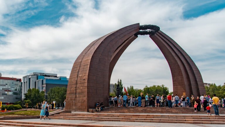Бишкек Жеңиштин 81 жылдыгын белгилейт: иш-чаралардын толук программасы