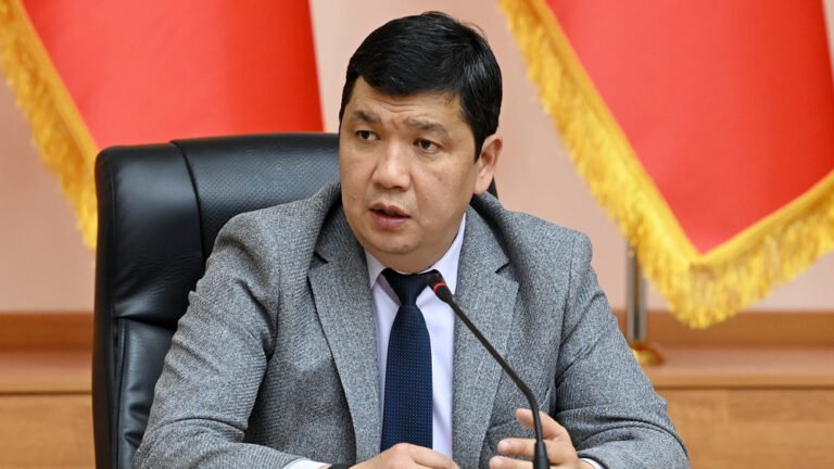 11-майдан тарта Бишкек мэри шаардын бардык райондорунун тургундары менен жолугушат