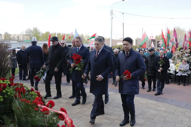 Минскте кыргызстандык жоокерлерди эскерүү митинги өттү