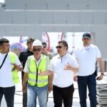 Садыр Жапаров посетил стадион «Бишкек Арена»