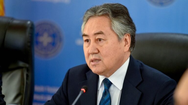 Жээнбек Кулубаев Мозамбик жана Намибияга расмий сапар менен барат