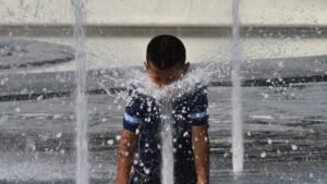 15-июнь: Кыргызстанда абанын температурасы +38°C чейин көтөрүлөт, аптаптуу ысык жана күн күркүрөшү күтүлөт — Новости Кыргызстана